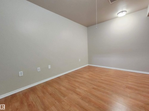 69 3812 20 Avenue, Edmonton, AB - Indoor Photo Showing Other Room