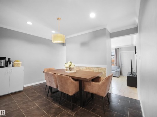 3611 30 Avenue, Edmonton, AB - Indoor Photo Showing Dining Room