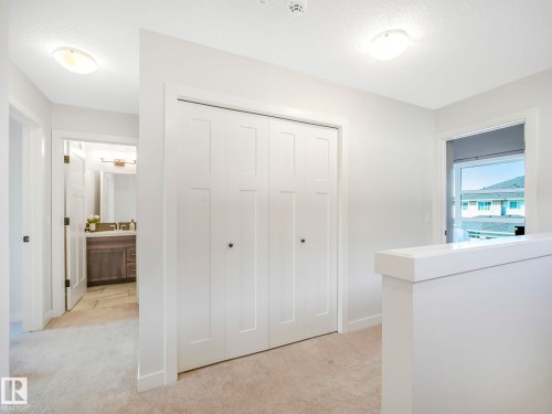 6693 Cardinal Road, Edmonton, AB - Indoor Photo Showing Other Room