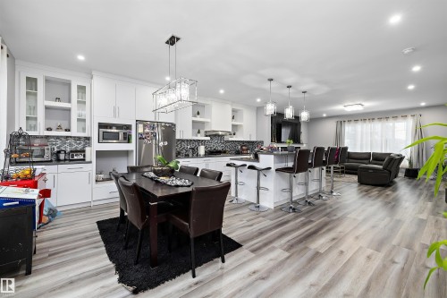 4223 Veterans Way, Edmonton, AB - Indoor