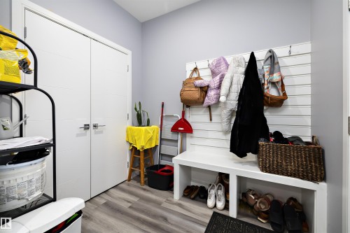 4223 Veterans Way, Edmonton, AB - Indoor Photo Showing Other Room