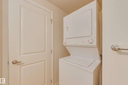 2506 10180 104 Street, Edmonton, AB - Indoor With Storage