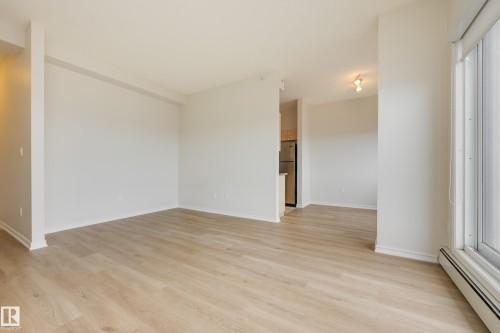2506 10180 104 Street, Edmonton, AB - Indoor Photo Showing Living Room