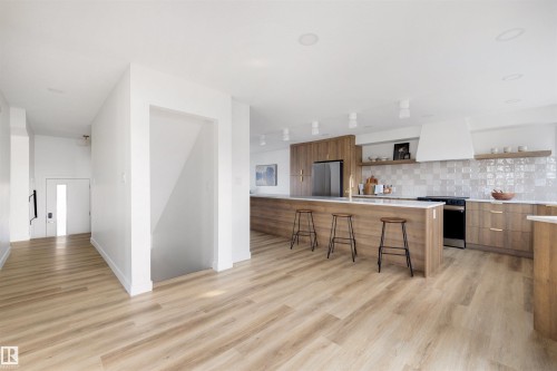 4 Westview Place, St. Albert, AB - Indoor Photo Showing Kitchen With Upgraded Kitchen