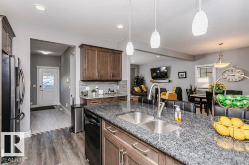 49 Wilson Close, Fort Saskatchewan, AB - Indoor Photo Showing Kitchen With Double Sink