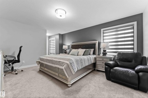 6813 Knox Loop, Edmonton, AB - Indoor Photo Showing Bedroom