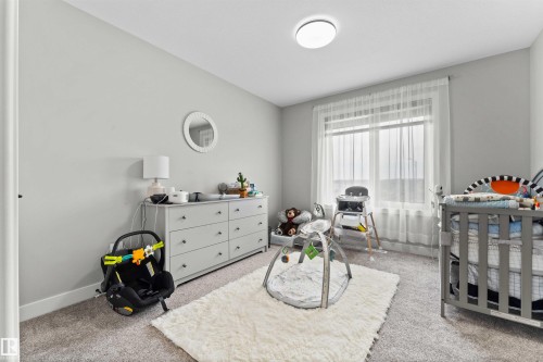 6813 Knox Loop, Edmonton, AB - Indoor Photo Showing Bedroom