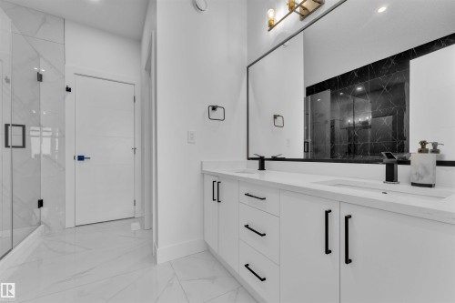 21024 128 Avenue, Edmonton, AB - Indoor Photo Showing Other Room