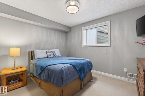 15424 43 Street, Edmonton, AB - Indoor Photo Showing Bedroom