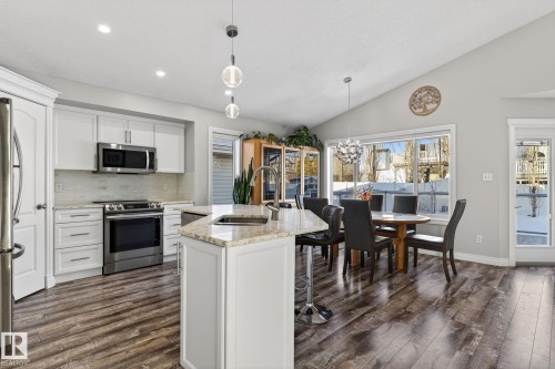 15424 43 Street, Edmonton, AB - Indoor