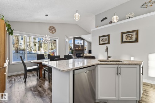 15424 43 Street, Edmonton, AB - Indoor Photo Showing Kitchen With Double Sink