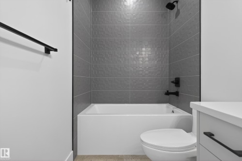 Bathroom featuring shower / bath combination and vanity - 26 Rosa Crescent, St. Albert, AB - Indoor Photo Showing Bathroom