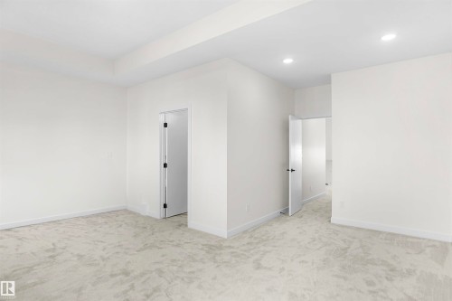 6807 169 Avenue, Edmonton, AB - Indoor Photo Showing Other Room
