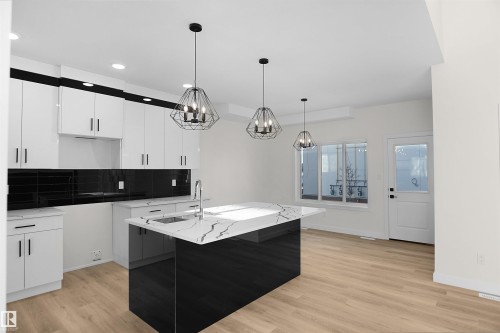 6807 169 Avenue, Edmonton, AB - Indoor Photo Showing Kitchen