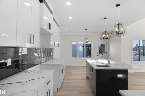 6807 169 Avenue, Edmonton, AB - Indoor Photo Showing Kitchen With Upgraded Kitchen