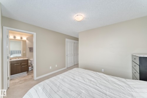 55 655 Watt Boulevard, Edmonton, AB - Indoor Photo Showing Bedroom