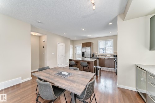 55 655 Watt Boulevard, Edmonton, AB - Indoor Photo Showing Dining Room