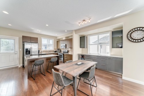 55 655 Watt Boulevard, Edmonton, AB - Indoor Photo Showing Dining Room