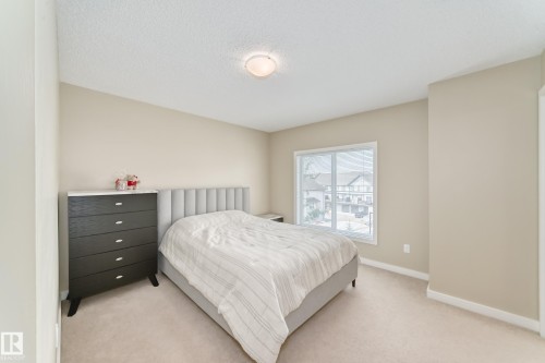 55 655 Watt Boulevard, Edmonton, AB - Indoor Photo Showing Bedroom