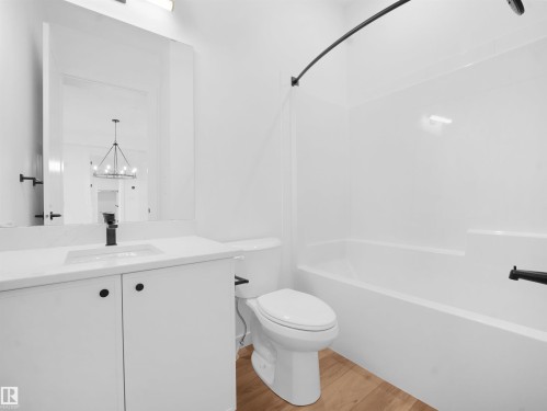402 7459 May Common, Edmonton, AB - Indoor Photo Showing Bathroom