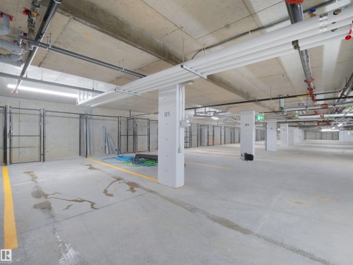 402 7459 May Common, Edmonton, AB - Indoor Photo Showing Garage