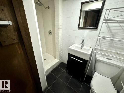 12409 80 Street, Edmonton, AB - Indoor Photo Showing Bathroom