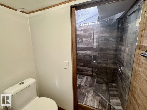 12409 80 Street, Edmonton, AB - Indoor Photo Showing Bathroom
