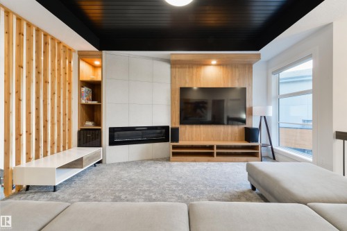 219 37 Street, Edmonton, AB - Indoor With Fireplace