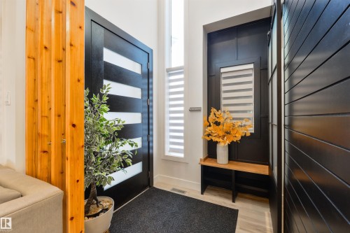 219 37 Street, Edmonton, AB - Indoor Photo Showing Other Room