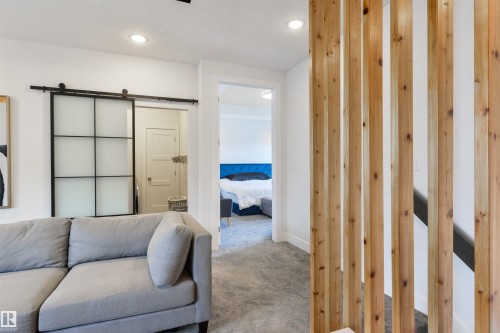 219 37 Street, Edmonton, AB - Indoor