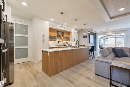 219 37 Street, Edmonton, AB - Indoor