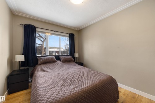 11822 125 Street, Edmonton, AB - Indoor Photo Showing Bedroom