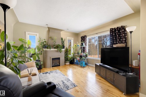 11822 125 Street, Edmonton, AB - Indoor Photo Showing Living Room With Fireplace