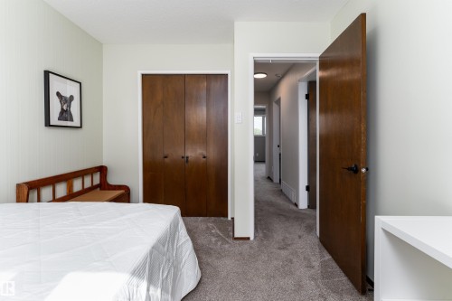 15007 115 Street, Edmonton, AB - Indoor Photo Showing Bedroom