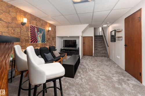 15007 115 Street, Edmonton, AB - Indoor