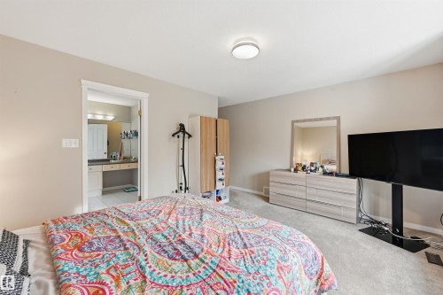 11575 13 Avenue, Edmonton, AB 