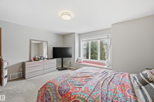 11575 13 Avenue, Edmonton, AB 