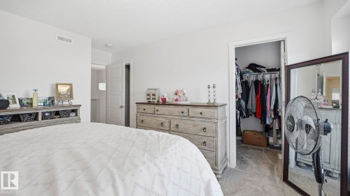 4319 Cooke Lane, Edmonton, AB - Indoor Photo Showing Bedroom