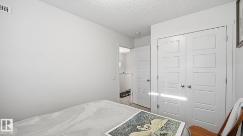 4319 Cooke Lane, Edmonton, AB - Indoor Photo Showing Bedroom