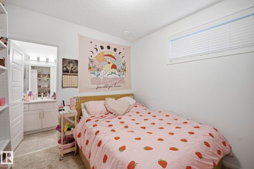 4319 Cooke Lane, Edmonton, AB - Indoor Photo Showing Bedroom