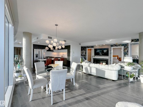 1804 9720 106 Street, Edmonton, AB - Indoor