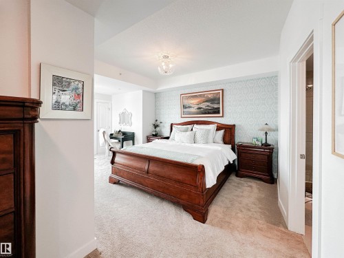 1804 9720 106 Street, Edmonton, AB - Indoor Photo Showing Bedroom