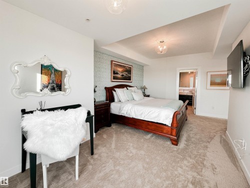 1804 9720 106 Street, Edmonton, AB - Indoor Photo Showing Bedroom