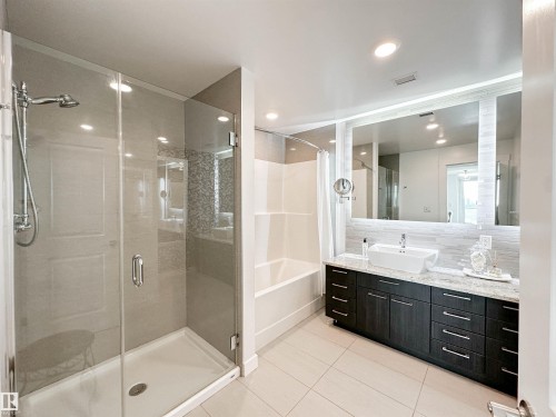 1804 9720 106 Street, Edmonton, AB - Indoor Photo Showing Bathroom
