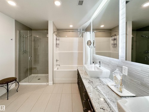 1804 9720 106 Street, Edmonton, AB - Indoor Photo Showing Bathroom