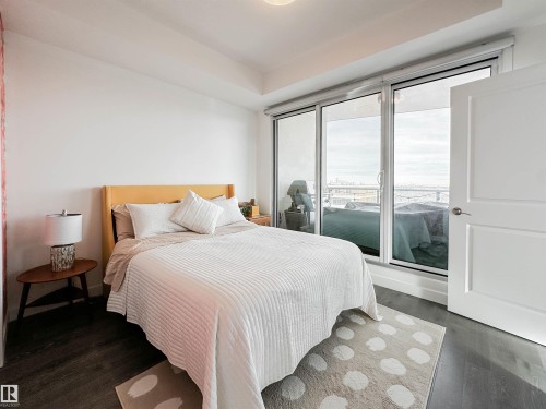 1804 9720 106 Street, Edmonton, AB - Indoor Photo Showing Bedroom