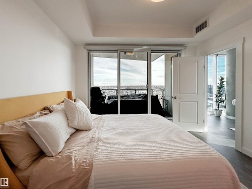 1804 9720 106 Street, Edmonton, AB - Indoor Photo Showing Bedroom