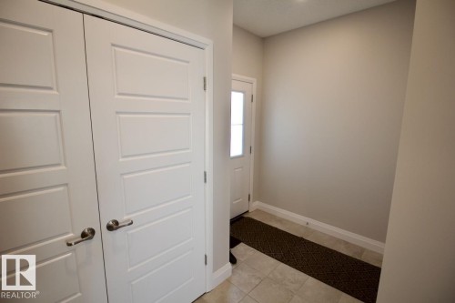 Upper 1929 Davidson Wynd, Edmonton, AB - Indoor Photo Showing Other Room