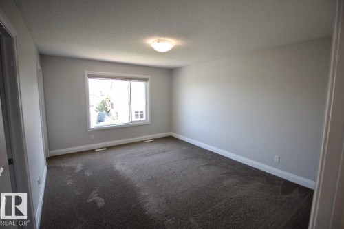 Upper 1929 Davidson Wynd, Edmonton, AB - Indoor Photo Showing Other Room