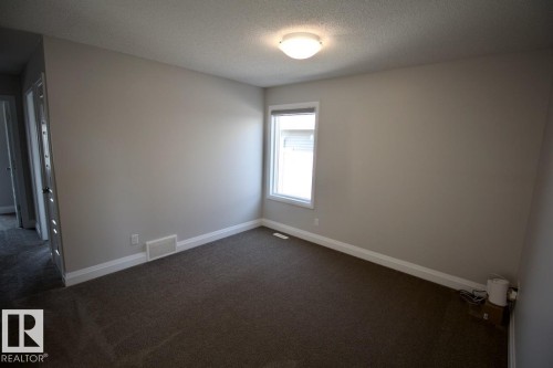 Upper 1929 Davidson Wynd, Edmonton, AB - Indoor Photo Showing Other Room